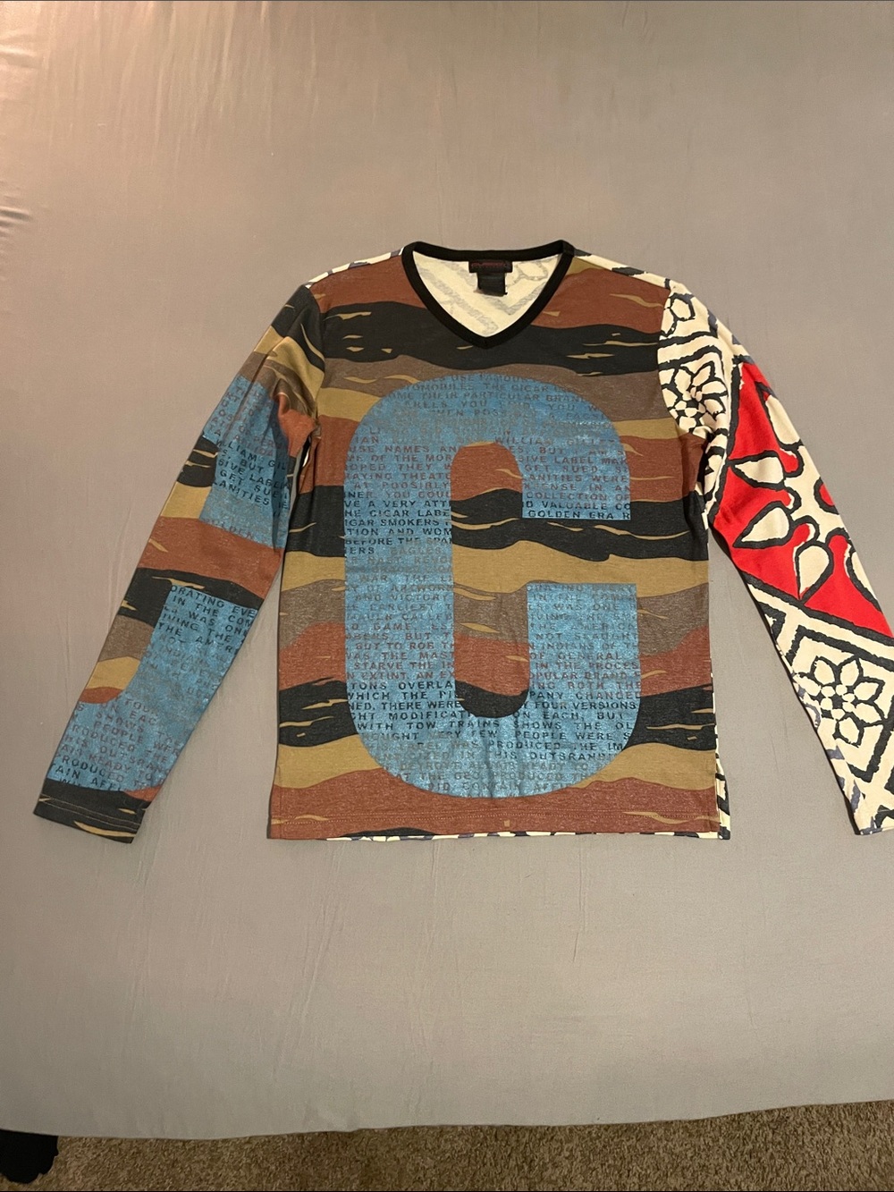 Custo Size (1) S Long Sleeve